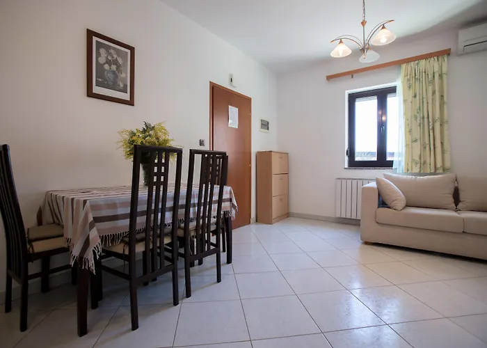 Διαμέρισμα Mara Ρόβινι