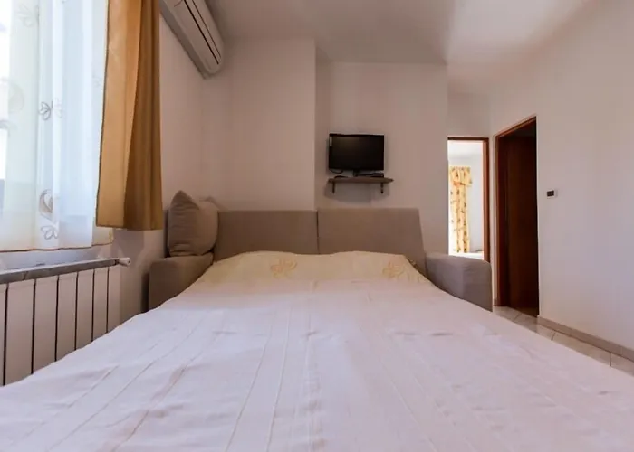 Διαμέρισμα Mara *