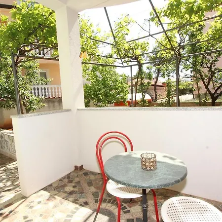 Mara Apartment *