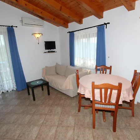 Mara 3* Rovinj