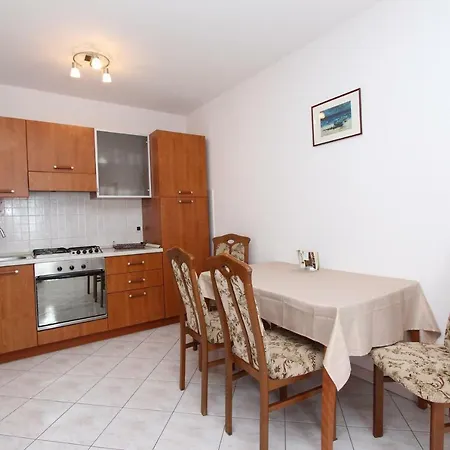 Mara Apartment *