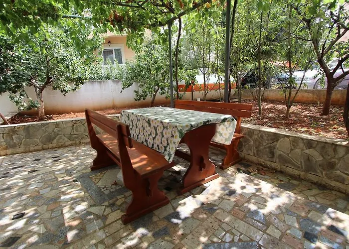 Mara 아파트 로비니