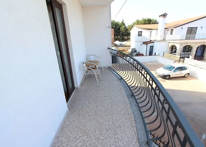 Mara 아파트 로비니